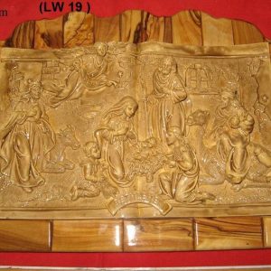Olive wood hanging plates with gypsum 19