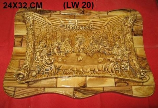 Olive wood hanging plates with gypsum 20