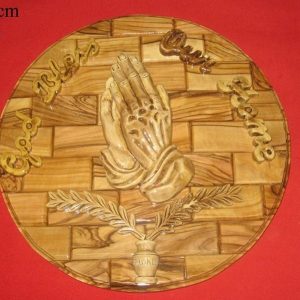 Olive wood hanging plates with gypsum 10